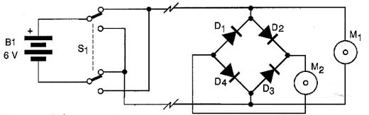 Controle de 2 motores usando a ponte retificadora. 