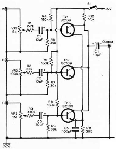 Mixer de Três Canais
